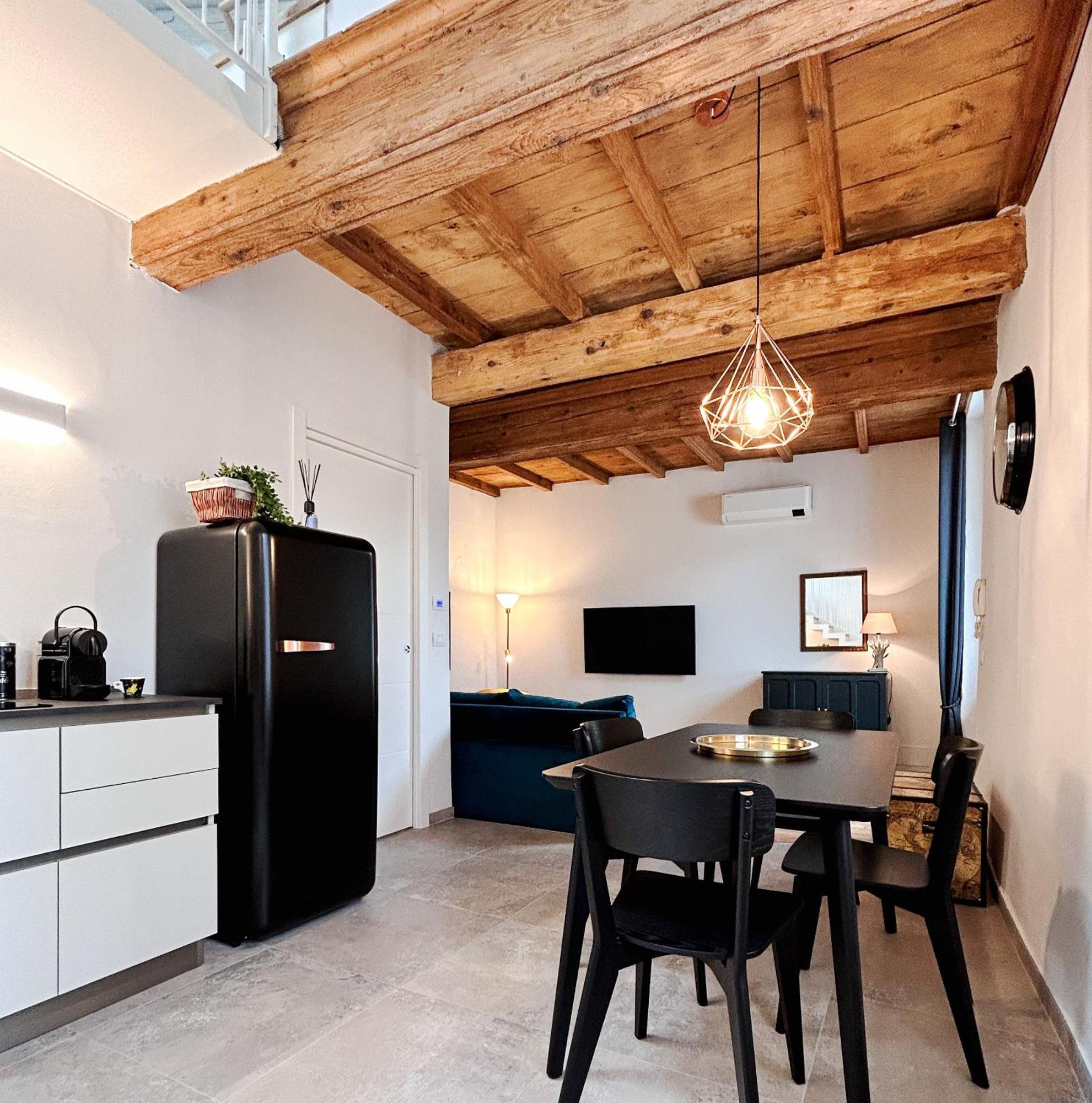 Apartament La Loggia Dei Conti Cuneo Zewnętrze zdjęcie